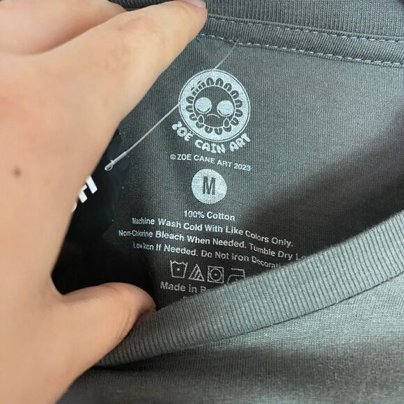 Hot Topic Graphic Shirt, Gray Soft Stretchy NWT size M - Picture 5 of 5